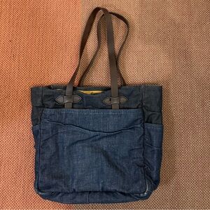 Filson/Levi’s collaboration bag